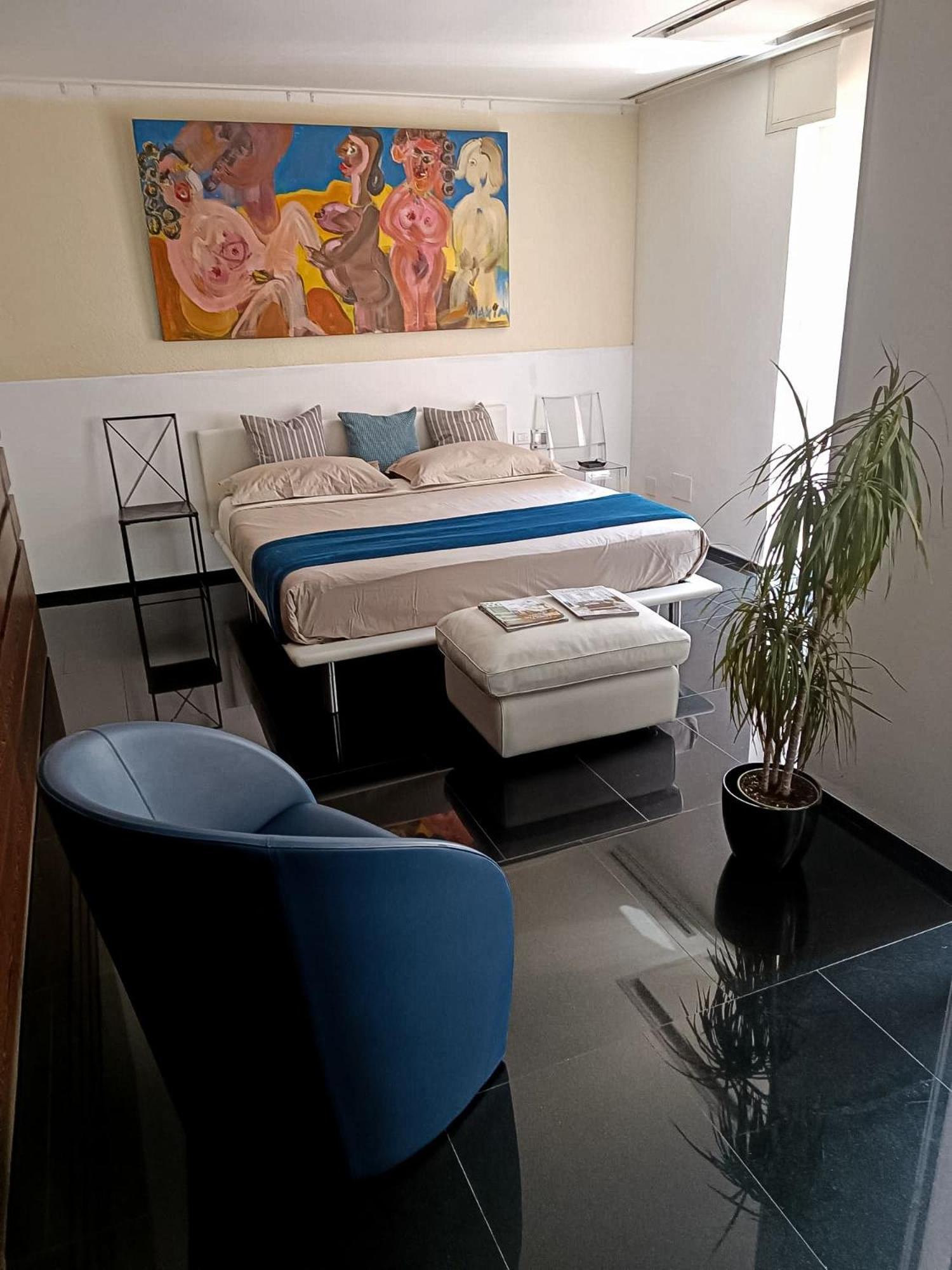 Luxury Suite 2 Min Dal Politeama - Free Parking - Palermo — Photos 3